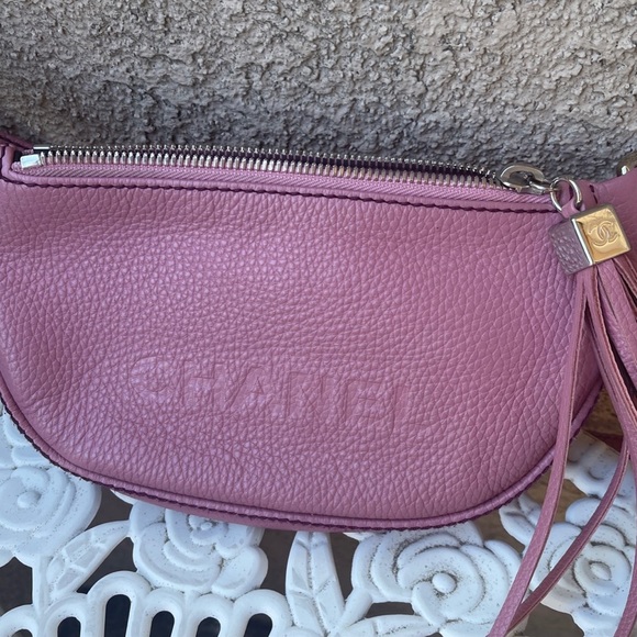 Chanel Caviar Bumbag - Picture 2 of 9